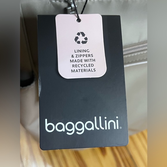 Baggallini Black Everyday Backpack Tote main image 5